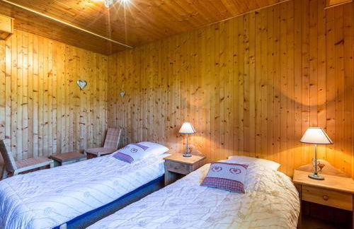 Chalet indépendant près des pistes, 3 chambres, WIFI, parking, belle exposition - FR-1-437-33 - Foto 15