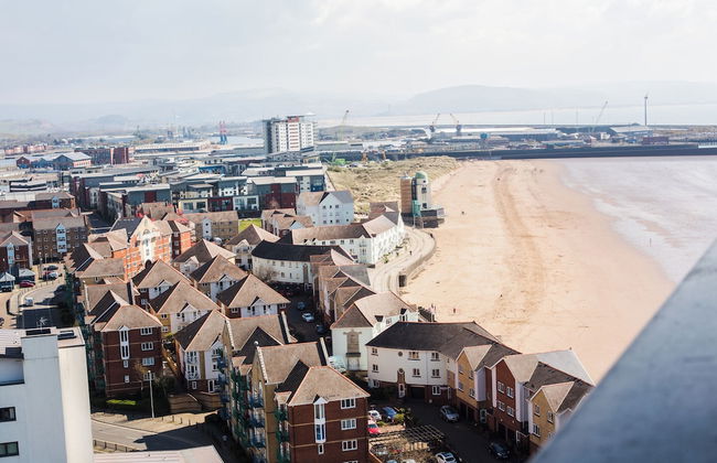 Panoramic View - Photo 3