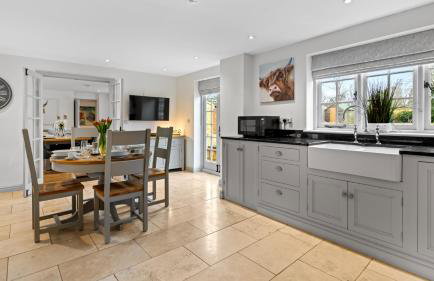 Vine Cottage - Photo 5