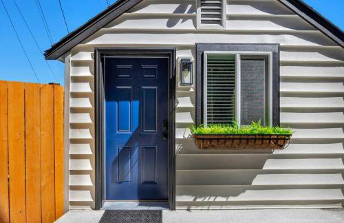 Rucker Avenue Cozy Bungalow - Photo 17