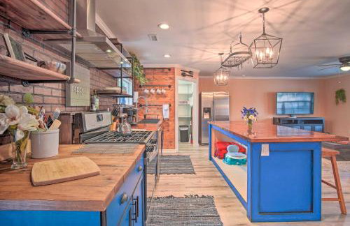 Charming Retreat on 20 Acres with Private Lake! - Foto 9