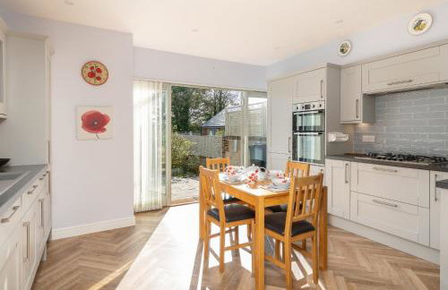 The Poppies - Photo 11