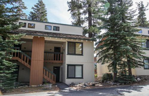 Discover 4 - Photo 2