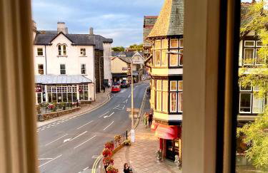 3 West End Boutique Apartment - Photo 5