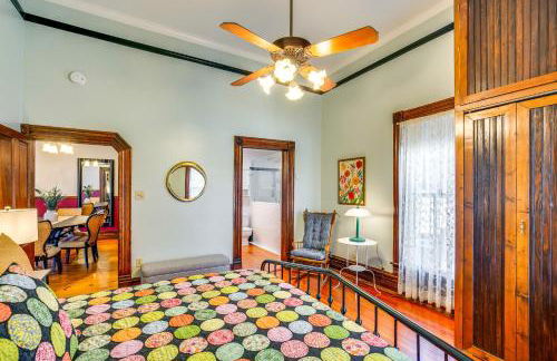 Granbury Home with Fire Pit, Walk to The Square! - Foto 15