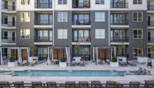 Upscale 2BR Near Regions Field n Park - Foto 4