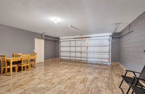 South Facing Pool, Close to Attractions, Remodeled - Foto 9