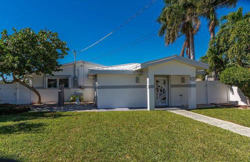 Paradise Cove - Waterfront Private Pool Home, 2 Mins to Open Gulf, 60' Dock - Foto 41