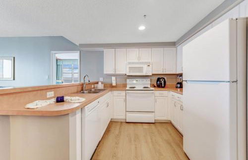 10th Floor Oasis Stunning 2BR with Spacious Private Double Balcony at The Wyndahm Ocean Walk Resort - Foto 8