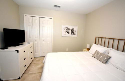 Greater Groves - 5 Bedrooms House w/pool-5202GG Home by RedAwning - Foto 68