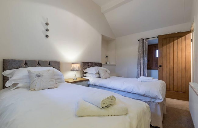 Brambles Farm Peak District Escape - Photo 3