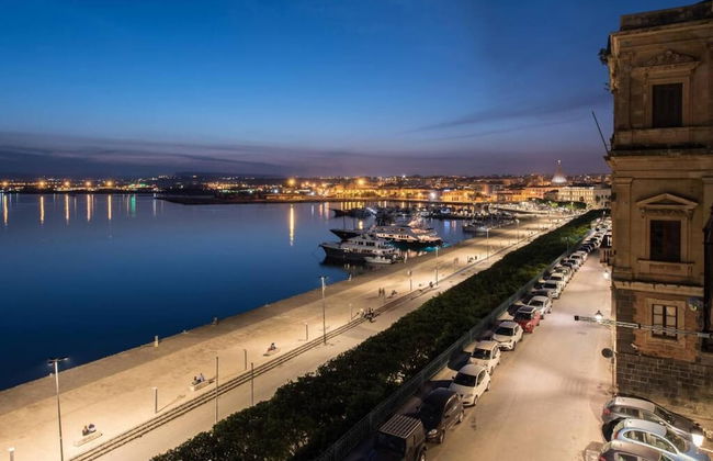 Duomo sea Side Deluxe Apartment - Foto 28