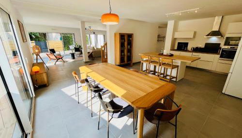 Hypercentre, spacieux, lumineux, la Maison du Rempart - Photo 2, stove