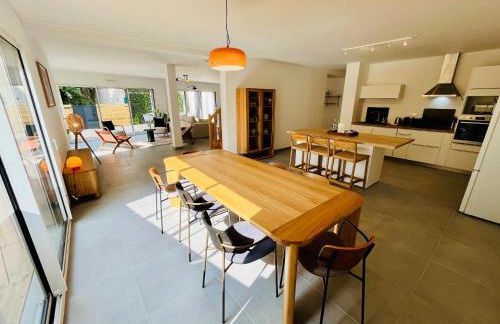 Hypercentre, spacieux, lumineux, la Maison du Rempart - Photo 2