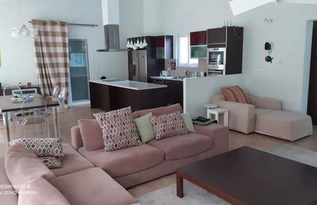 Luxurious 6 Bedroom Villa In a Great Location - Foto 16