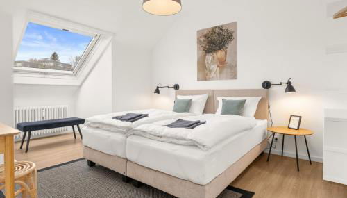 EDMUNDs - Bergblick im Wanderparadies, Nintendo Switch, Parkplatz - Foto 1, wardrobe