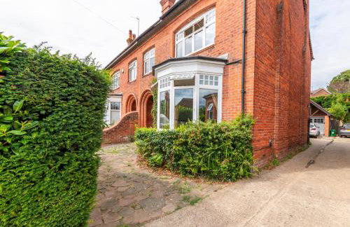 Central Caversham Traditional English House Pass the Keys - Photo 33