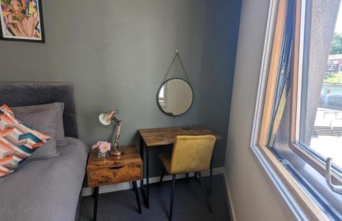 Beautiful Modern Coventry City Centre Apartment - Foto 22