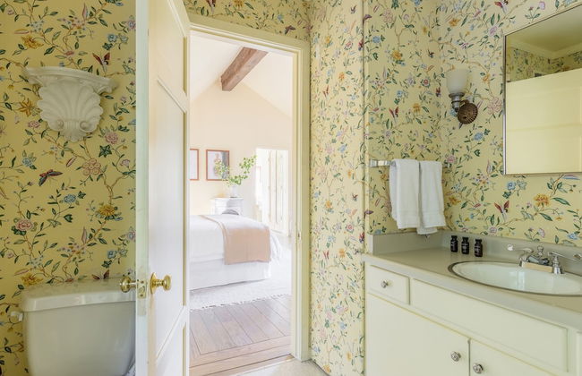 Everett by Avantstay 5mins to Palisades Tahoe w HOT TUB - Photo 20