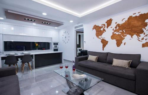 TWIN'S HOME LUXURY SUITES - Photo 12