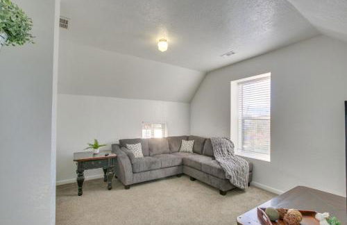 1 Block to Town! Convenient Logan Apartment - Foto 7