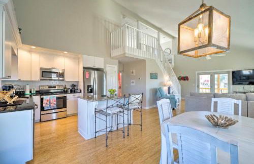 Carefree Coastal Getaway - Walk to Long Beach - Foto 7