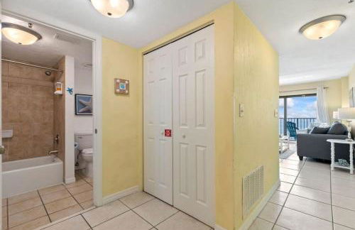 The Ocean Front Starfish Suite by Brightwild - Foto 12