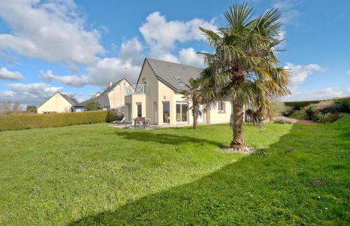 4 Bedroom Awesome Home In Courtils - Foto 1