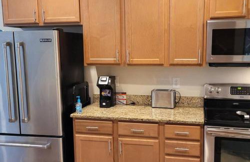 Modern & Luxurious 3 Bdrm 2.5 Bath Townhome - Foto 20