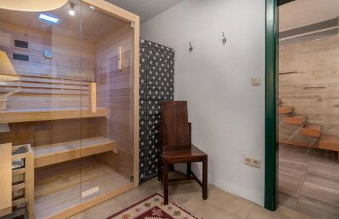 2 Bedroom Gorgeous Home In Frkasic - Photo 40