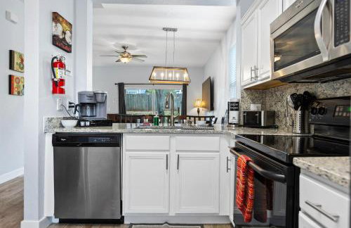 Great Town Home with Lazy River - Foto 33