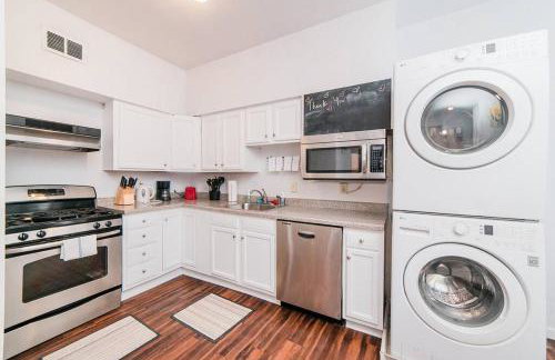 Off-Street Parking - Washer & Dryer - GroupStay - Foto 3