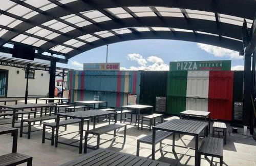 Two x 6 Berth static caravan on Lyons Robin Hood Rhyl North wales - Photo 4