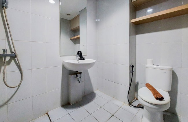 Minimalist Spacious Studio Room At Apartment Galeri Ciumbuleuit 1 - Foto 11