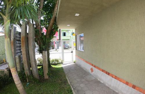APTO PERTINHO DA PRAIA Internet 500mb e 3 Tvs 2 Quartos TV a cabo Estacionamento Tudo Perto - Foto 44