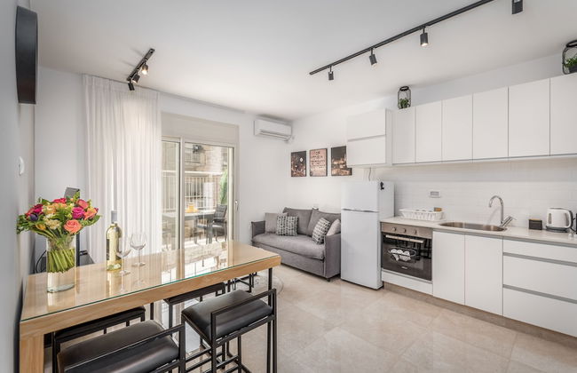 Stylish one BDR with balcony - Foto 8