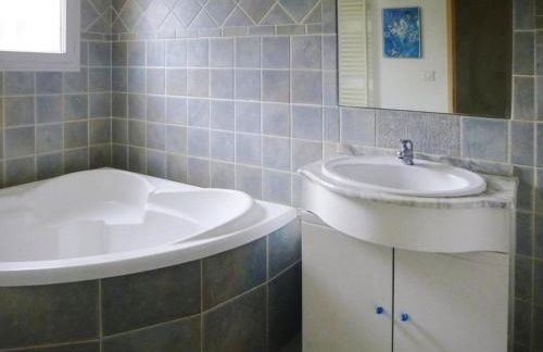 Cozy Vacation House With Pool, Vernegues - Foto 46