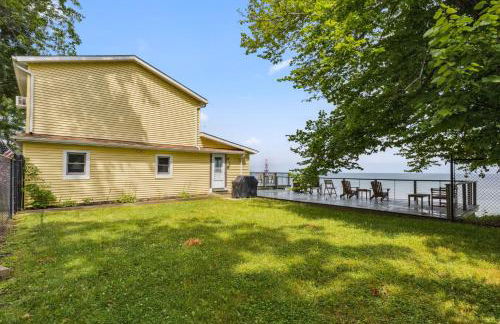 Sunset Haven - Lakeside Retreat in GOTL - Foto 48