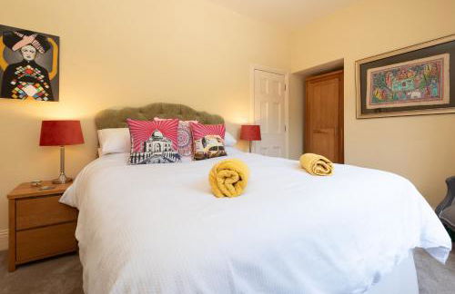 The Vicarage - Grand Country House, Walking Distance to Padstow and with Pub Across the Road - Foto 12