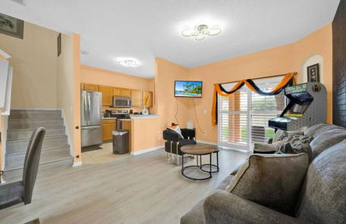 Themed Resort Home 15 min drive to Disney - Foto 7