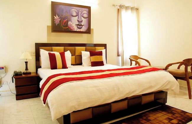 Room in Guest Room - Maplewood Guest House, Neeti Bagh, New Delhiit is a Boutiqu Guest House - Room 2 - Foto 1