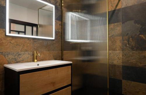 Koaloft - 4 étoiles - spacieux & lumineux au coeur de Lorient - ascenseur - Foto 16