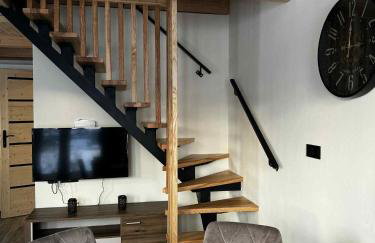 Domek w ogródku z prywatną balią z hydromasażem - Foto 10