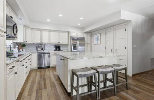 Lakefront Home w/ Private Dock, Slip, Kayaks & Paddleboards at the 7mm - Foto 28