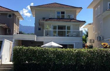 Casa moderna e confortável no Condomínio Porto Frade - Angra - Foto 2