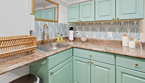 Tropical Bohemian 1BR Apt near Atlantic City Beach - Foto 3