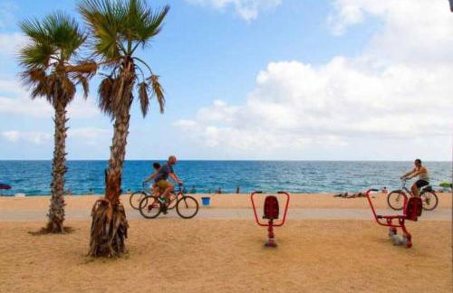 Private terrace 1BR apt - 4min walk to the beach - Foto 36