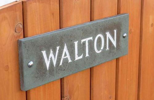 Walton House - Photo 32