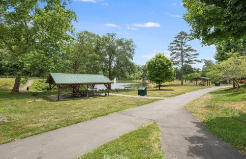 Charming getaway in Weaverville! Great location! - Foto 46