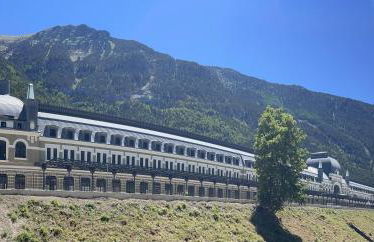 CALMFRANC ático abuhardillado con vistas al río y la montaña Avistamiento de ciervos en Canfranc Pueblo - Foto 73